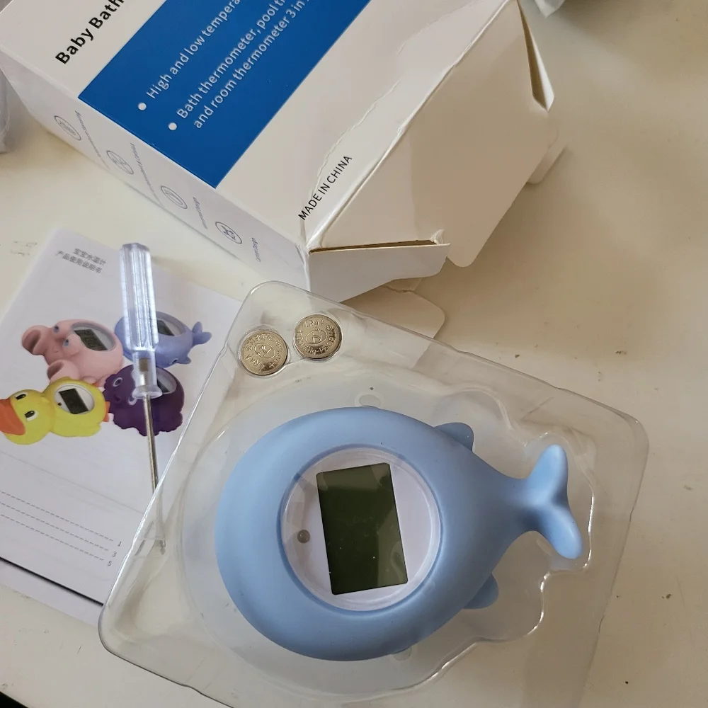 💲 Baby Bath Thermometer Whale